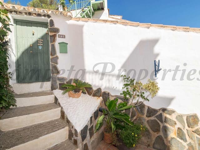 Image No.20-2 Bed Townhouse for sale