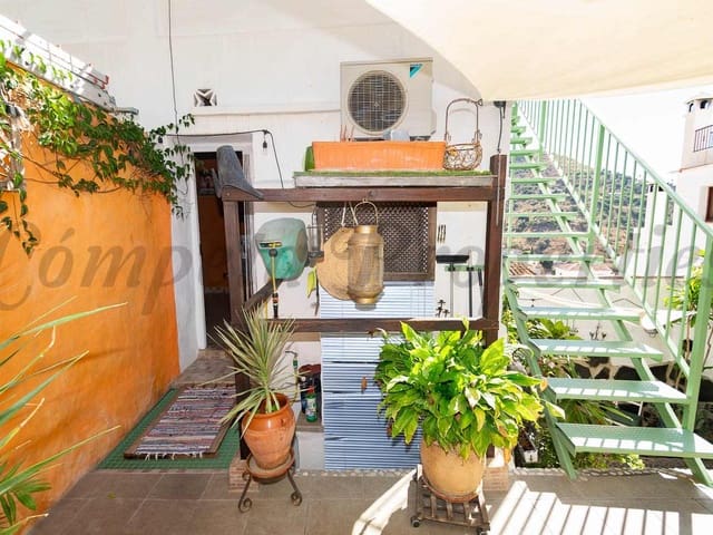 Image No.6-2 Bed Townhouse for sale