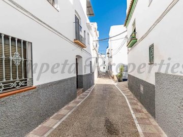 CÓMPETA PROPERTIES S.L most sold property