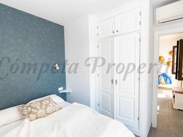 Image No.14-2 Bed Townhouse for sale