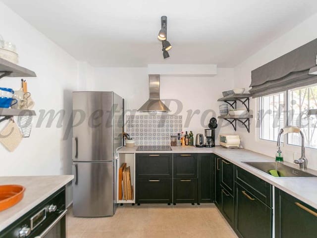 Image No.10-Villa de 4 chambres à vendre à Cómpeta