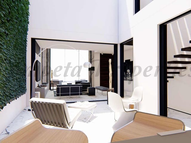 Image No.11-3 Bed Property for sale