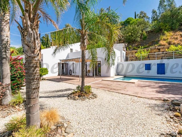 Image No.10-3 Bed Finca for sale