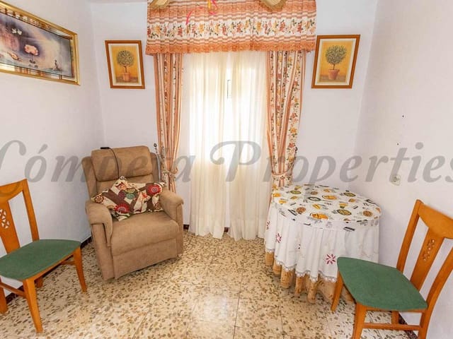 Image No.4-4 Bed Townhouse for sale