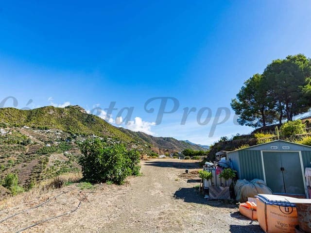 Image No.4-1 Bed Land for sale