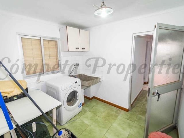Image No.17-3 Bed Apartment for sale