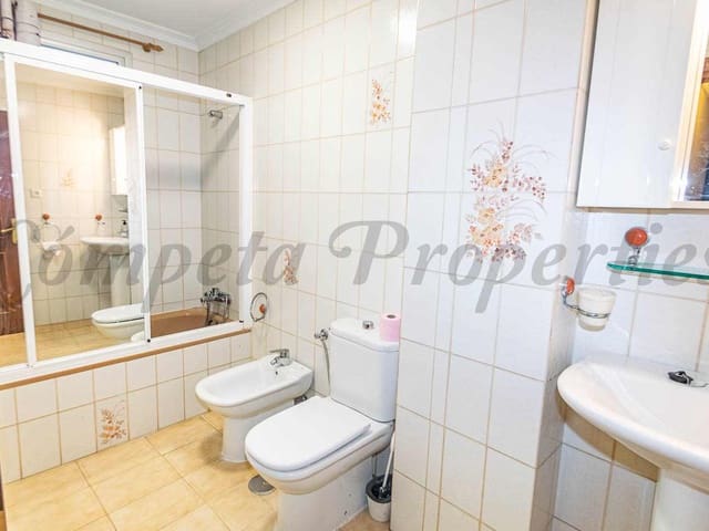 Image No.9-3 Bed Apartment for sale