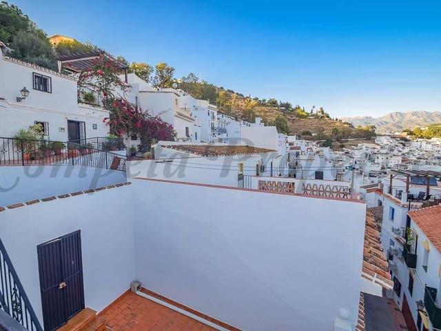 Image No.3-3 Bed Townhouse for sale