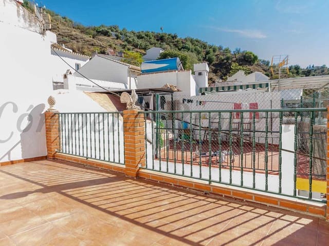 Image No.19-5 Bed Townhouse for sale