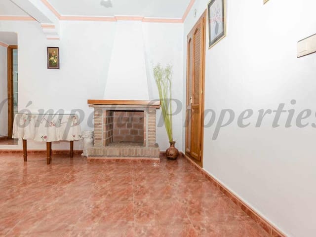 Image No.6-5 Bed Townhouse for sale