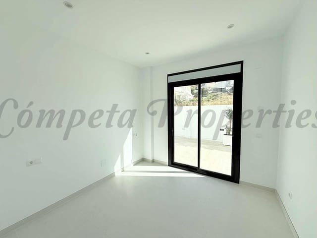 Image No.14-3 Bed Villa for sale