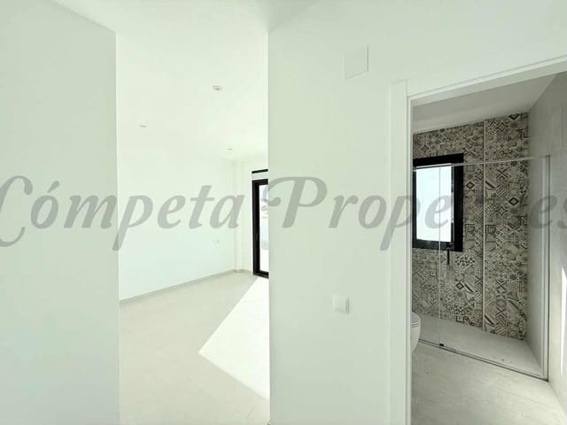 Image No.18-3 Bed Villa for sale