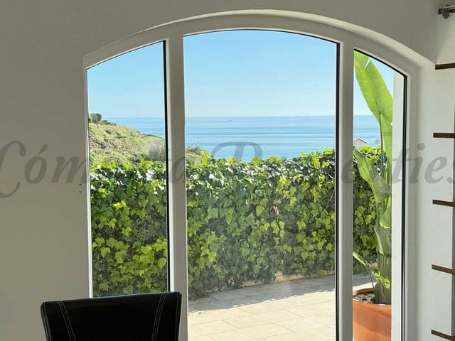 Image No.10-4 Bed Villa for sale