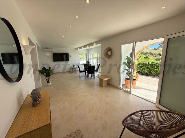 Image No.7-4 Bed Villa for sale