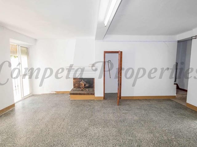 Image No.3-8 Bed Townhouse for sale