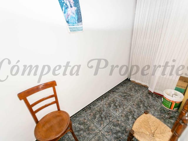 Image No.15-4 Bed Townhouse for sale