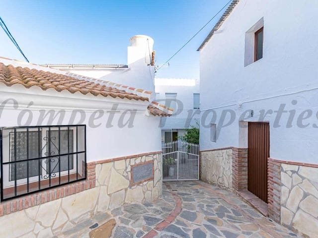 Image No.2-4 Bed Townhouse for sale