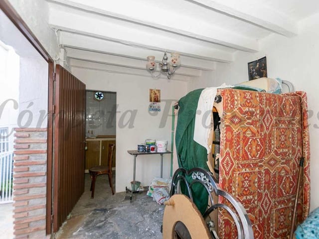 Image No.25-4 Bed Townhouse for sale