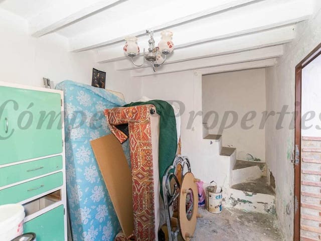 Image No.26-4 Bed Townhouse for sale