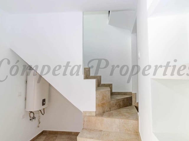 Image No.3-2 Bed Townhouse for sale