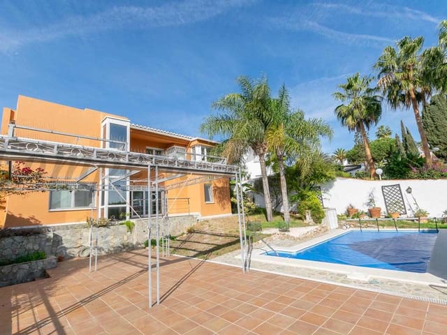 Image No.2-3 Bed Townhouse for sale