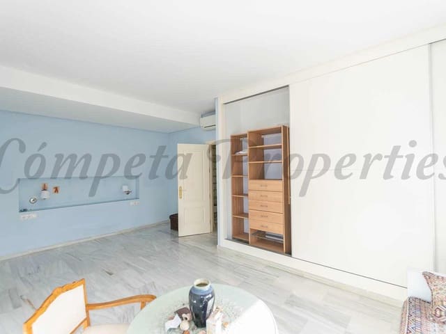 Image No.21-3 Bed Townhouse for sale