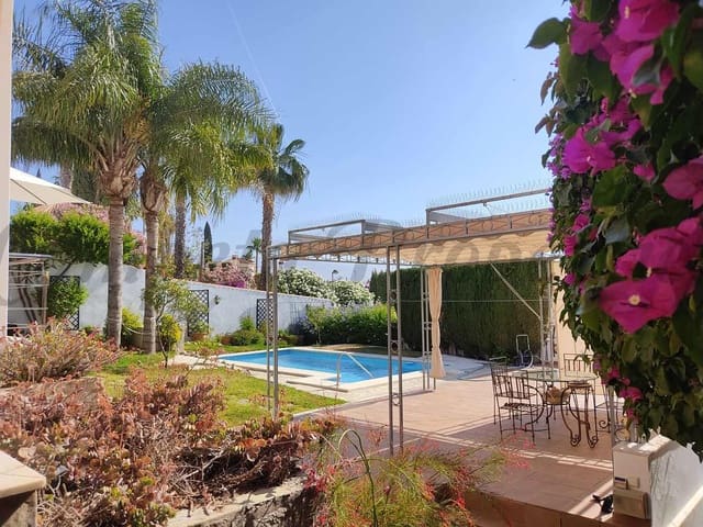 Image No.7-3 Bed Townhouse for sale