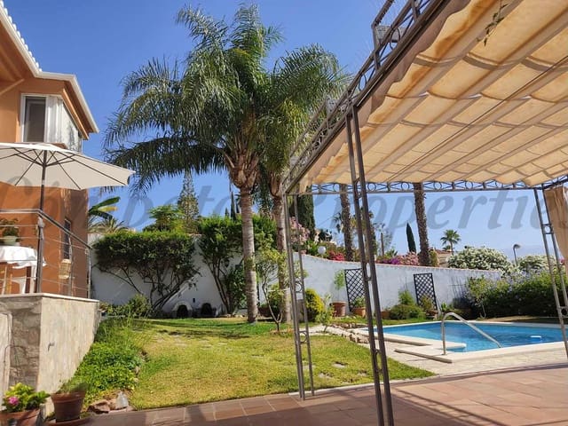 Image No.8-3 Bed Townhouse for sale