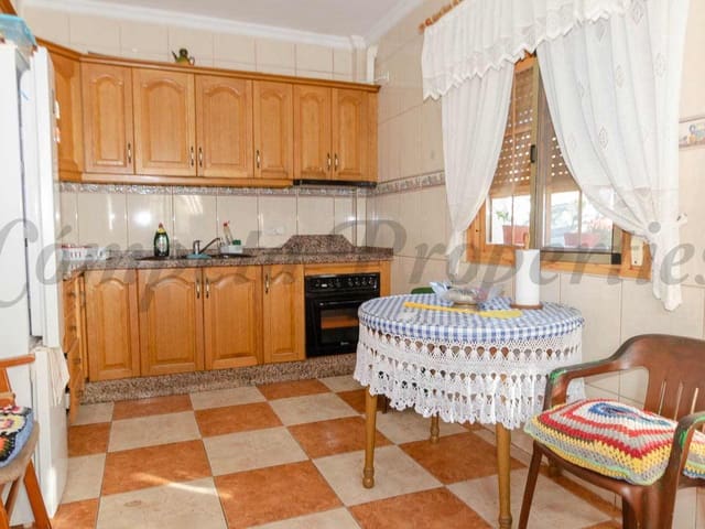 Image No.10-3 Bed Townhouse for sale