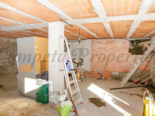 Image No.14-3 Bed Townhouse for sale