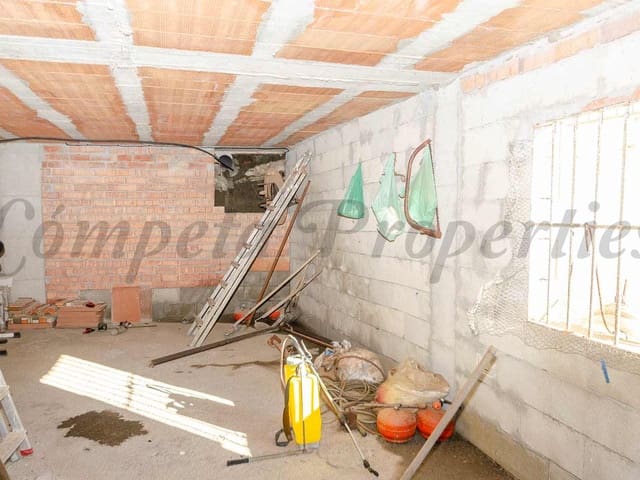 Image No.15-3 Bed Townhouse for sale