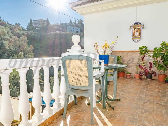 Image No.3-3 Bed Townhouse for sale