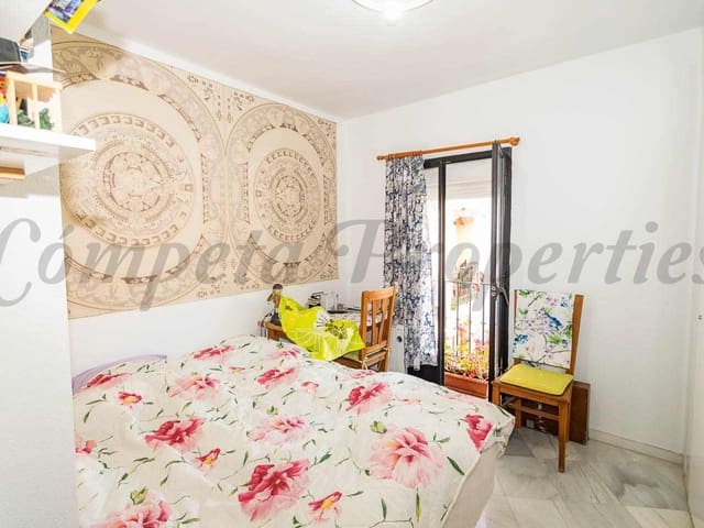 Image No.12-3 Bed Apartment for sale