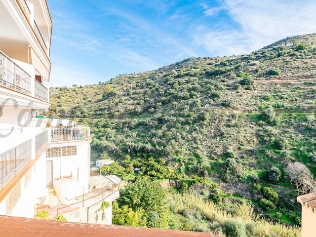 Image No.17-3 Bed Apartment for sale