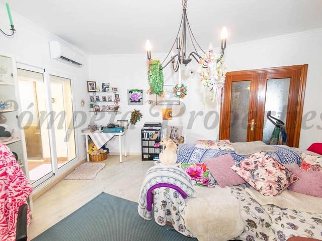 Image No.7-3 Bed Apartment for sale