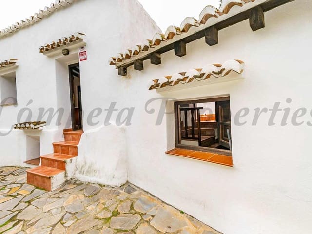 Image No.2-3 Bed Townhouse for sale