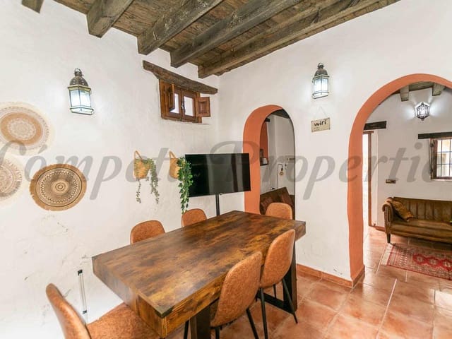 Image No.5-3 Bed Townhouse for sale