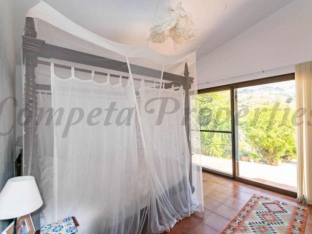 Image No.14-3 Bed Villa for sale