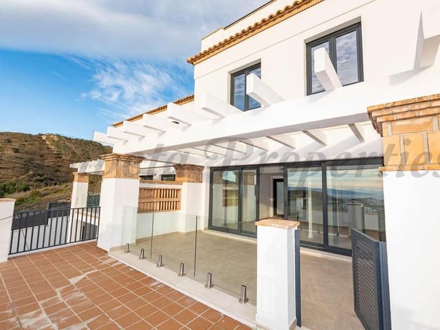 Image No.17-2 Bed Property for sale