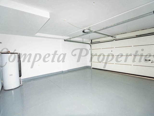 Image No.20-2 Bed Property for sale