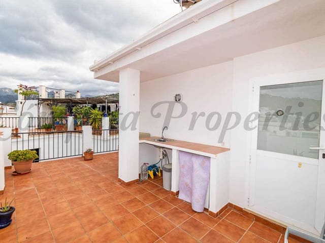 Image No.18-2 Bed Townhouse for sale