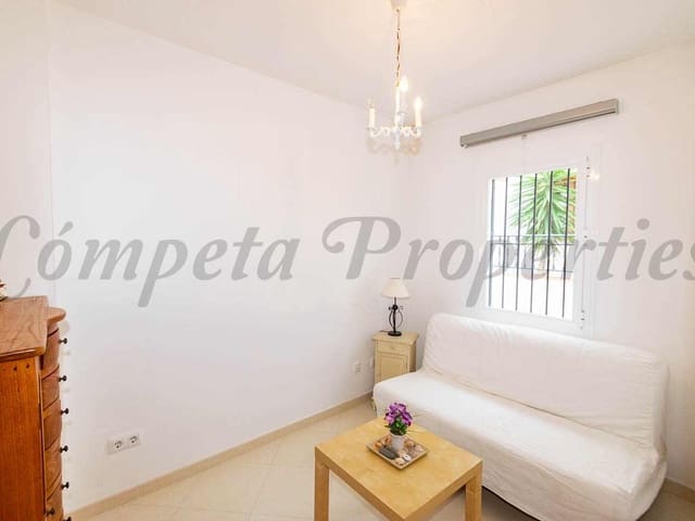 Image No.6-2 Bed Townhouse for sale