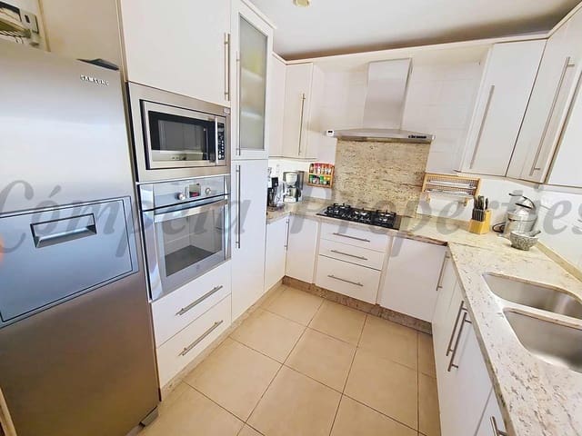 Image No.10-Villa de 4 chambres à vendre à Vélez-Málaga