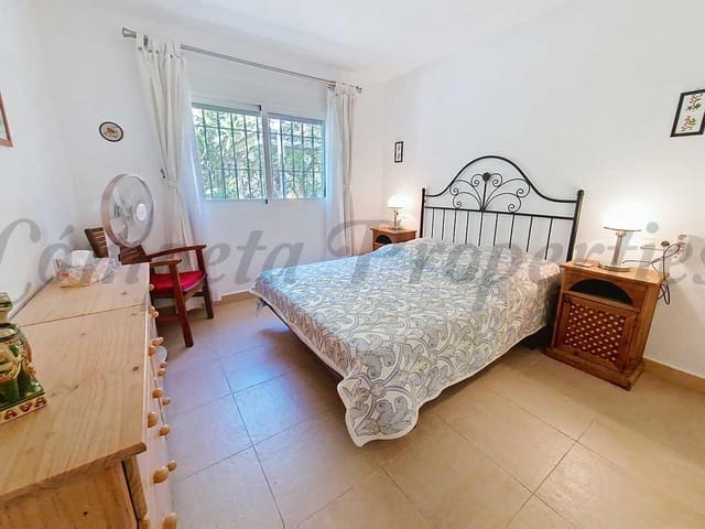 Image No.17-Villa de 4 chambres à vendre à Vélez-Málaga