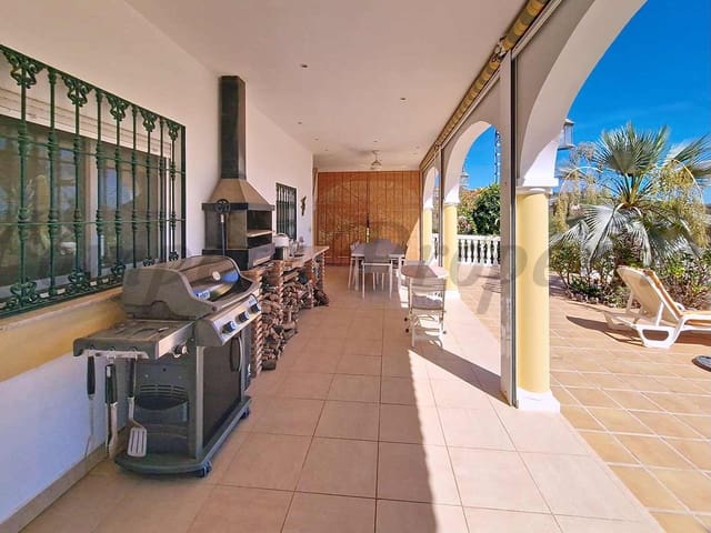 Image No.24-Villa de 4 chambres à vendre à Vélez-Málaga