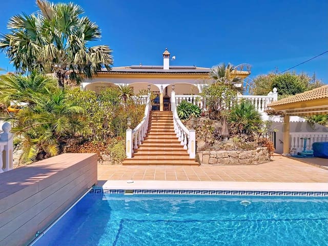 Image No.25-Villa de 4 chambres à vendre à Vélez-Málaga