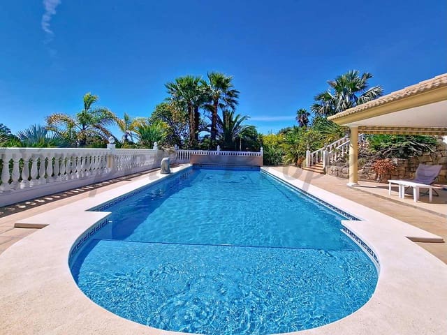 Image No.28-Villa de 4 chambres à vendre à Vélez-Málaga