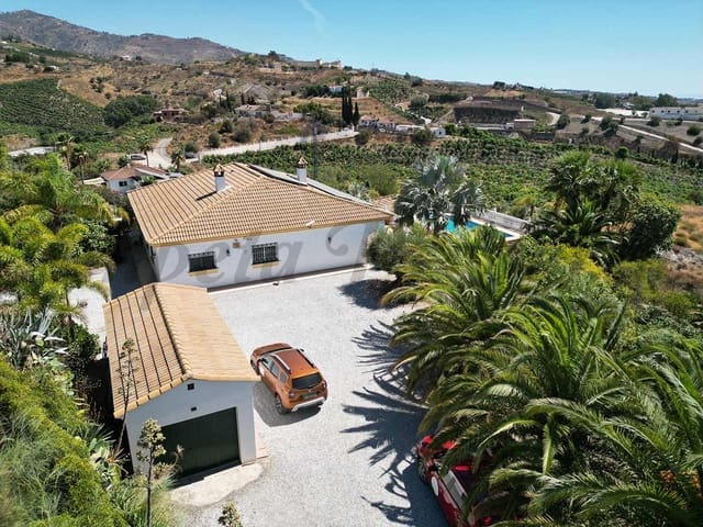 Image No.29-Villa de 4 chambres à vendre à Vélez-Málaga