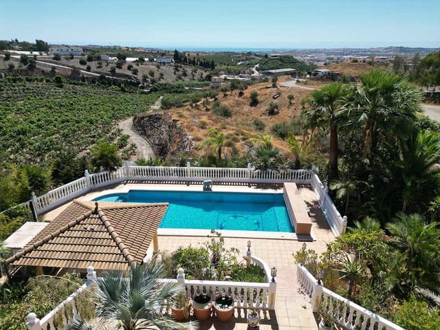 Image No.3-Villa de 4 chambres à vendre à Vélez-Málaga