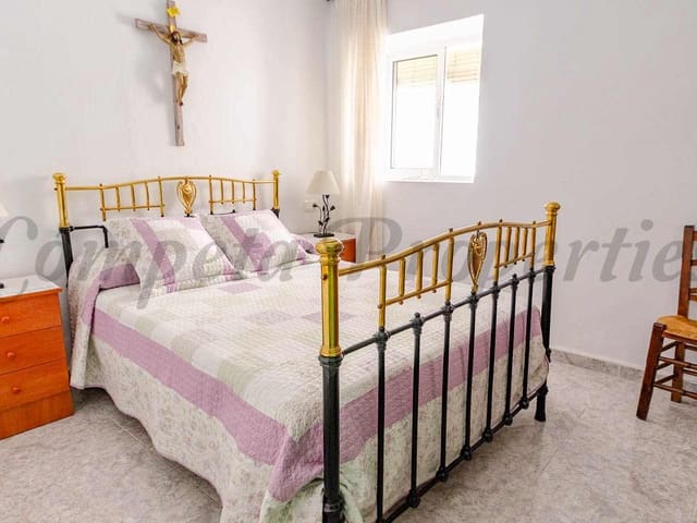 Image No.6-2 Bed Townhouse for sale